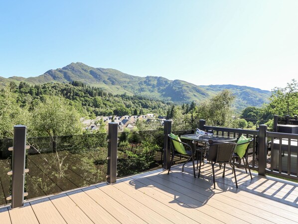 Outdoor dining - Saorsa (Crieff)