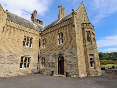 Exterior. North Wing