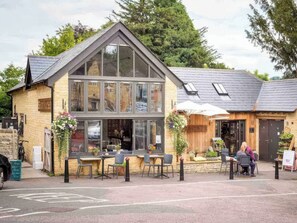 บริเวณภายนอก