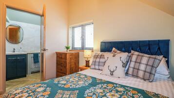 1 habitación, decoración personalizada y muebles diferentes