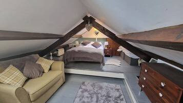 1 bedroom, individually decorated, individually furnished, free WiFi