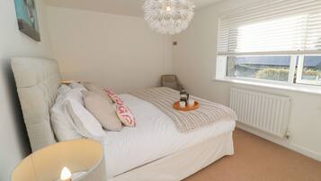 1 bedroom, individually decorated, individually furnished, free WiFi