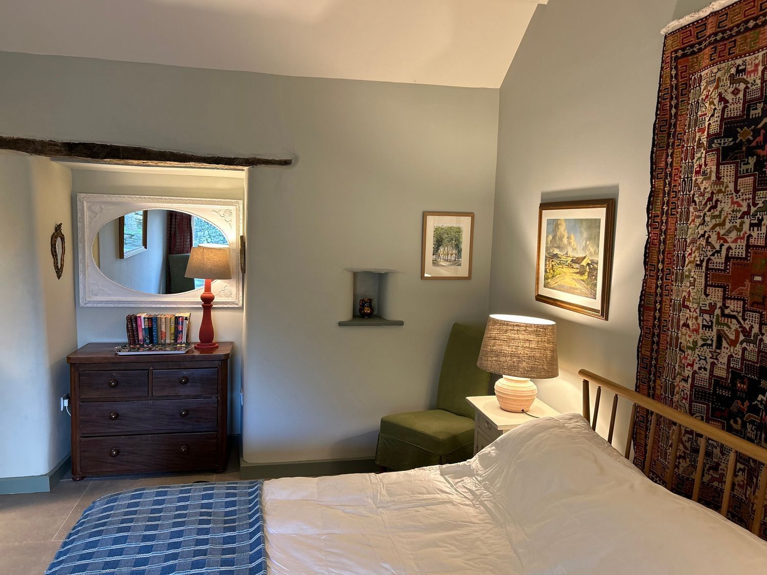 2 bedrooms, individually decorated, individually furnished, free WiFi