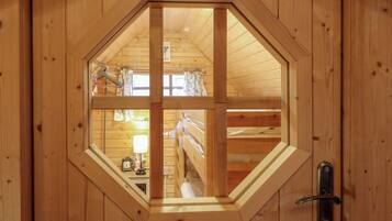 2 間睡房、獨特設計、獨特裝修