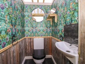 Shower - Meadow View - Bryn-mawr Retreat (Llanymynech)