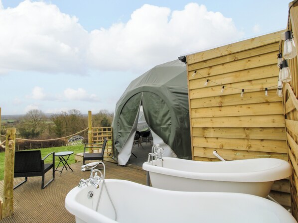 Terrace/patio - Meadow View - Bryn-mawr Retreat (Llanymynech)