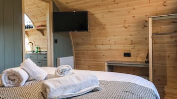 1 habitación, decoración personalizada y muebles diferentes