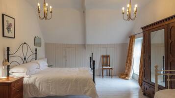 5 chambres, décoration personnalisée, ameublement personnalisé