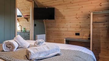 1 habitación, decoración personalizada y muebles diferentes