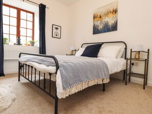 1 habitación, decoración personalizada y muebles diferentes 