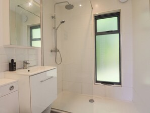 Buồng tắm vòi sen