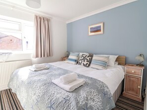 2 bedrooms, individually decorated, individually furnished, free WiFi - Seahills (Lyme Regis)