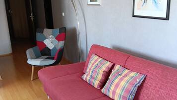 Fernseher, DVD-Player, Stereoanlage