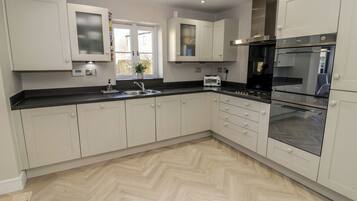 Fridge, microwave, dishwasher, toaster