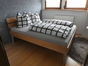 1 soverom, wi-fi (inkludert) og sengetøy