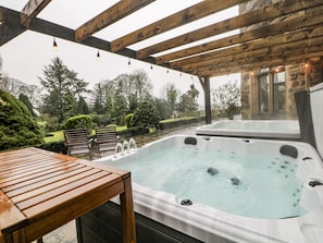 室外 Spa 池