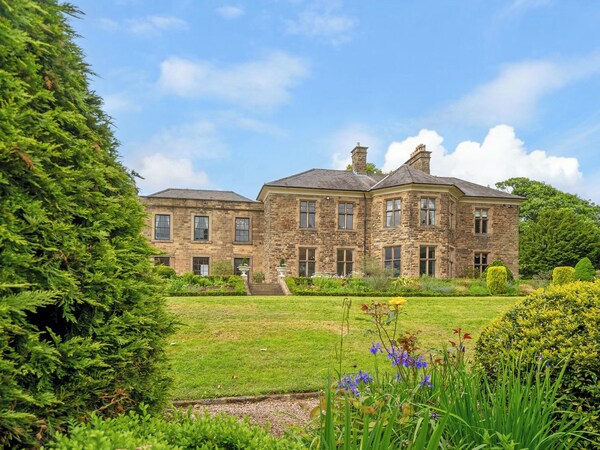 Hallfield Hall - Nottinghamshire