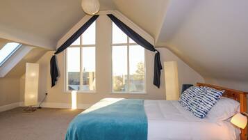 10 bedrooms, individually decorated, individually furnished, free WiFi
