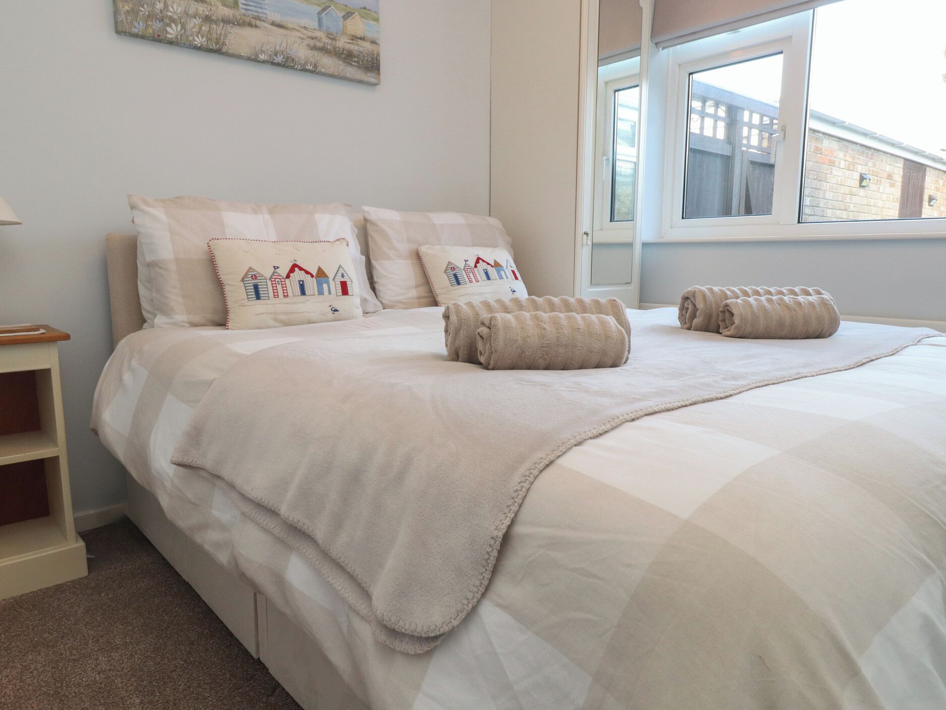 2 bedrooms, individually decorated, individually furnished, free WiFi