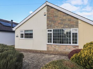 Exterior - Samson's Place (Porthmadog)