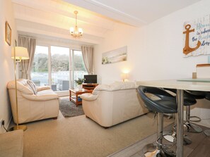 DVD player - Anchor Watch (Porthmadog)