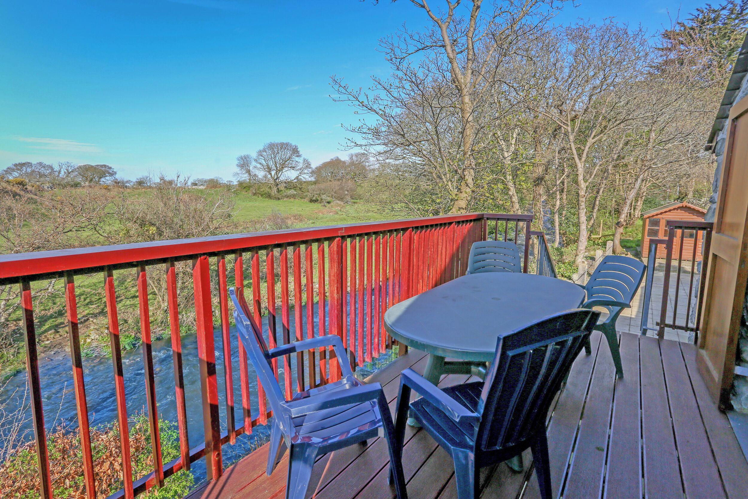 코티지 | 야외 식당