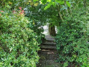 Property grounds - The Haw Country Home (Bushmills)