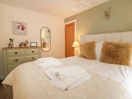 3 habitaciones, decoración personalizada y muebles diferentes 