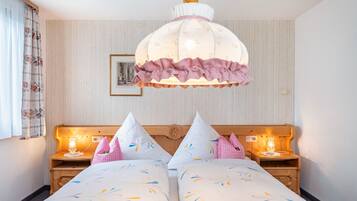 1 Schlafzimmer, BĂŒgeleisen/BĂŒgelbrett, kostenloses WLAN, BettwĂ€sche