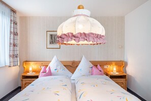 1 camera, ferro/asse da stiro, Wi-Fi gratuito, lenzuola