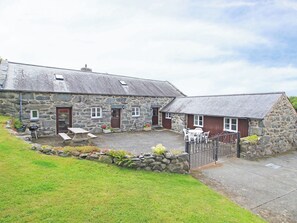 Exterior - Y Beudy (Llanbedr)