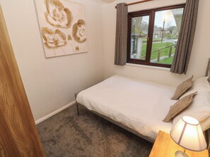 2 slaapkamers, individueel gedecoreerd, individueel gemeubileerd