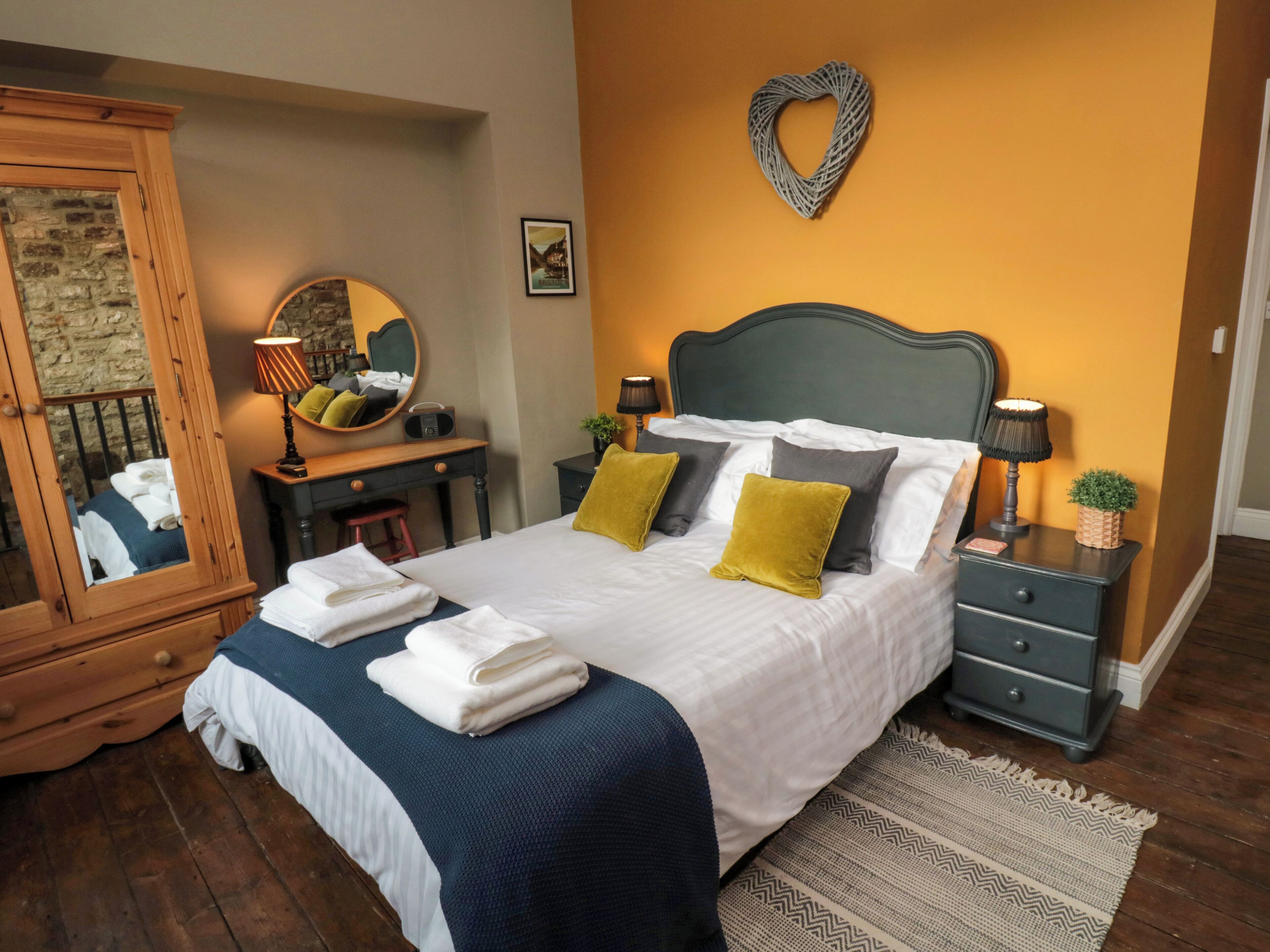 1 bedroom, individually decorated, individually furnished, free WiFi