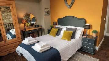 1 bedroom, individually decorated, individually furnished, free WiFi