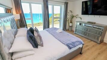 3 bedrooms, individually decorated, individually furnished, free WiFi