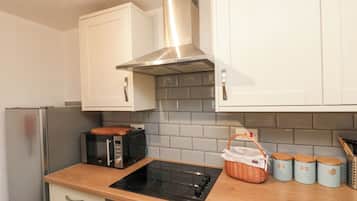 Fridge, dishwasher, electric kettle, toaster