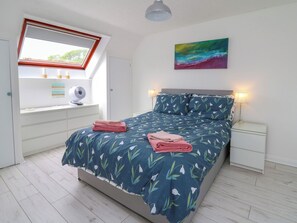 2 bedrooms, individually decorated, individually furnished, free WiFi