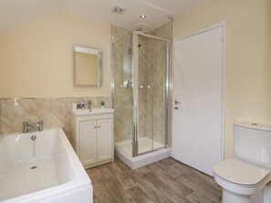Shower - The Firs (Shrewsbury)