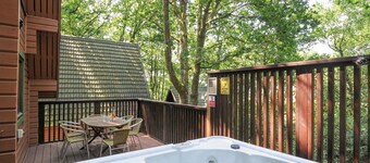 ลอดจ์ ไนน์