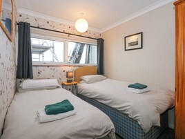 2 bedrooms, individually decorated, individually furnished, free WiFi