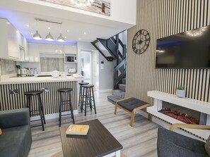 Cottage | Living area - Harbwr Hideaway (Porthmadog)