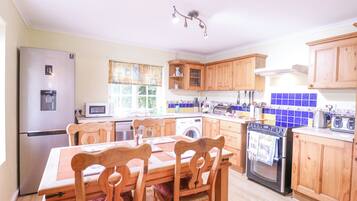 Fridge, dishwasher, electric kettle, toaster