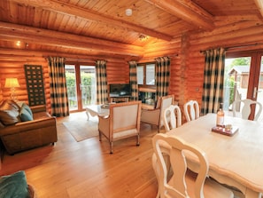 DVD player - Endeavour Lodge 4 (Middlesbrough)