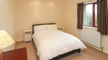 2 bedrooms, individually decorated, individually furnished, free WiFi