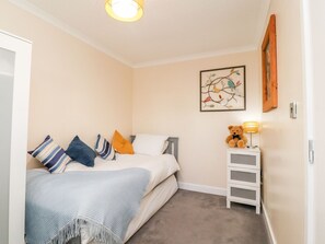 3 bedrooms, individually decorated, individually furnished, free WiFi