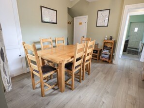 Dining - Woolly End Cottage (Ambleside)