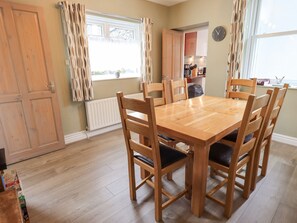 Dining - Woolly End Cottage (Ambleside)