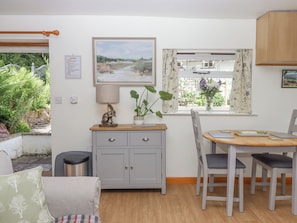 Dining - Dove Cottage (South Molton)