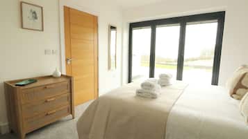 3 camere, con stile personalizzato, con arredamento individuale