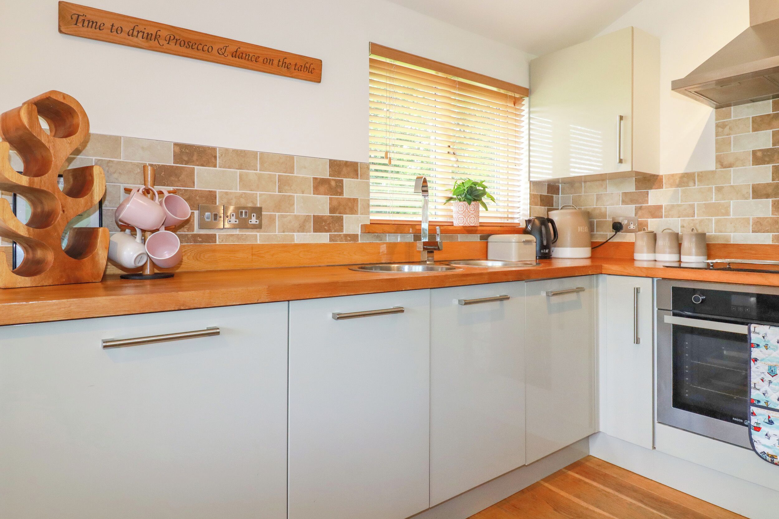 Fridge, dishwasher, electric kettle, toaster